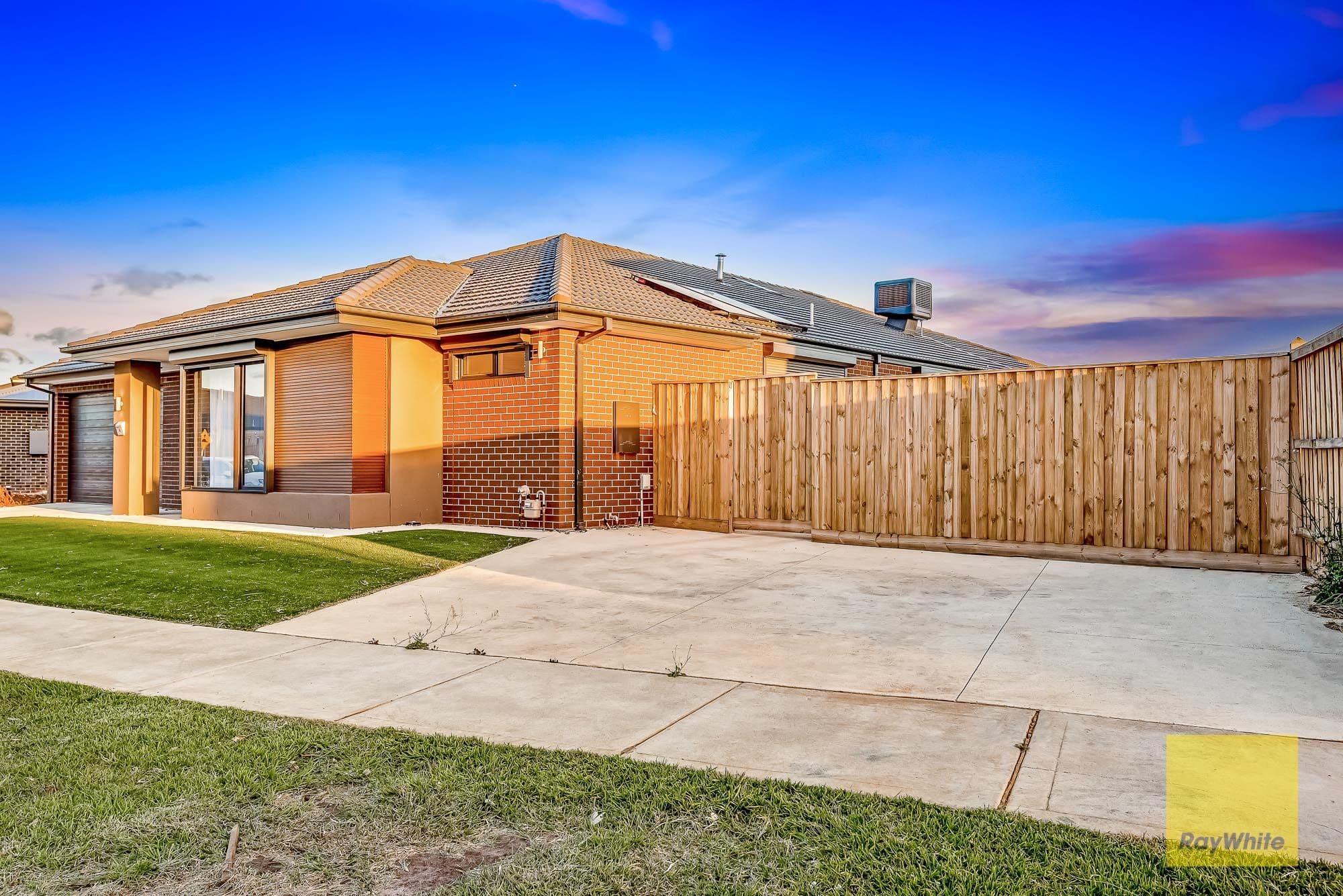4 Donahue Street, Truganina VIC 3029, Truganina - Thumbnail 4