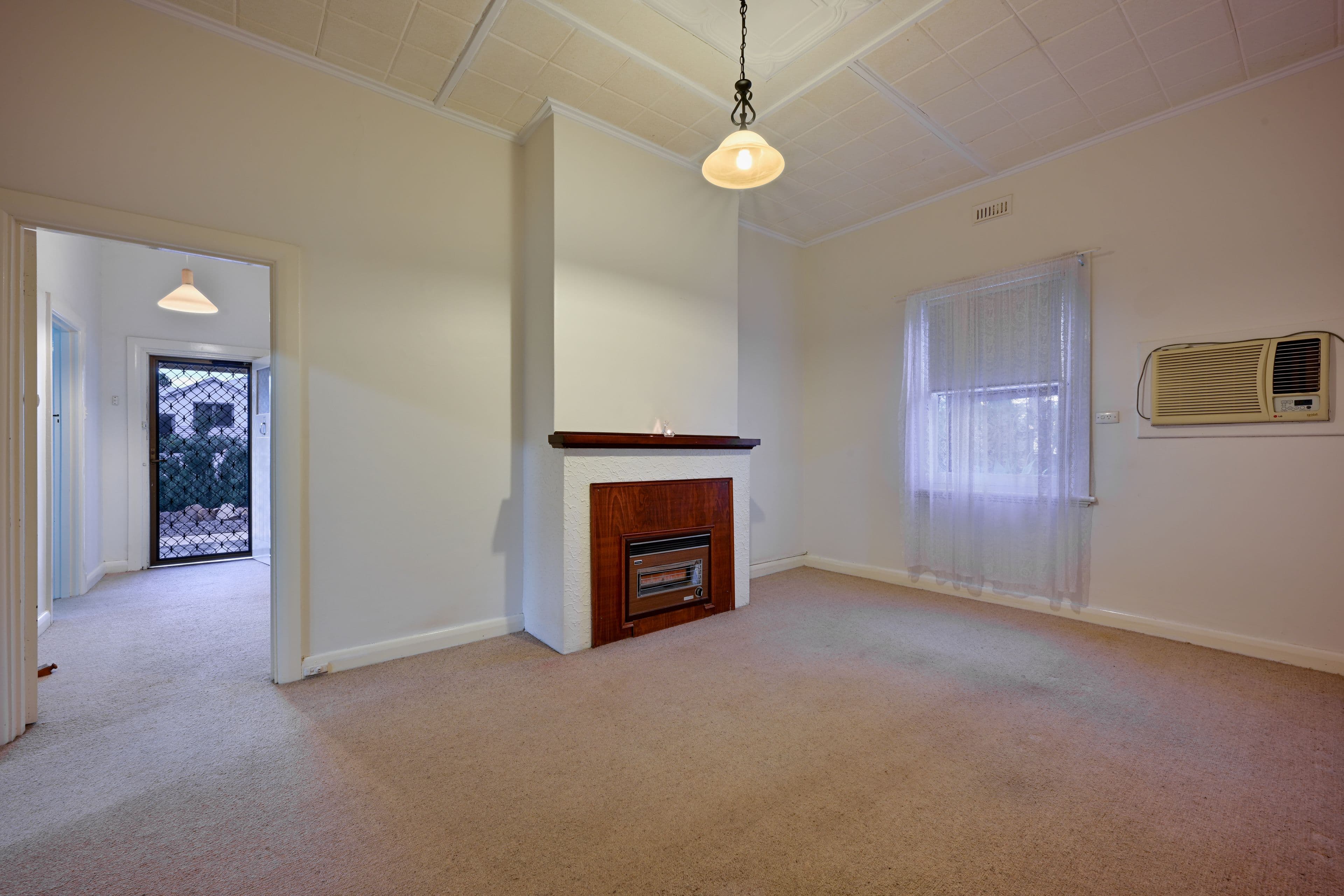 87 Duncan Street, Whyalla Playford SA 5600, Whyalla Playford - Thumbnail 4