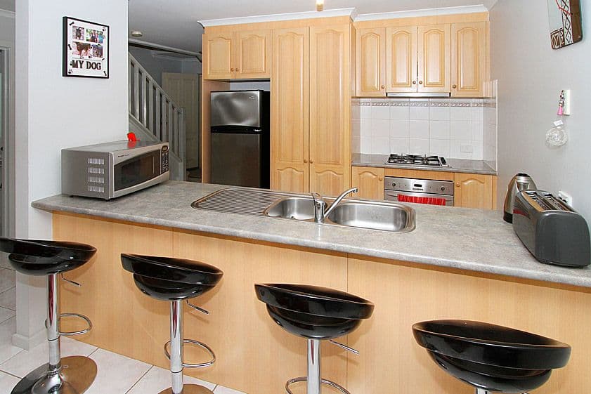 18 Paroo Avenue, ROXBURGH PARK VIC 3064, Roxburgh Park - Thumbnail 2