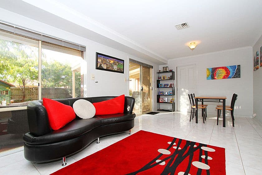 18 Paroo Avenue, ROXBURGH PARK VIC 3064, Roxburgh Park - Thumbnail 4