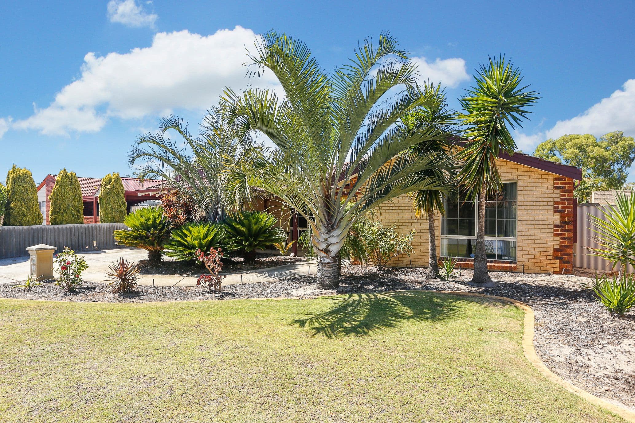 15 Charlbury Way, Eden Hill WA 6054, Eden Hill - Thumbnail 2