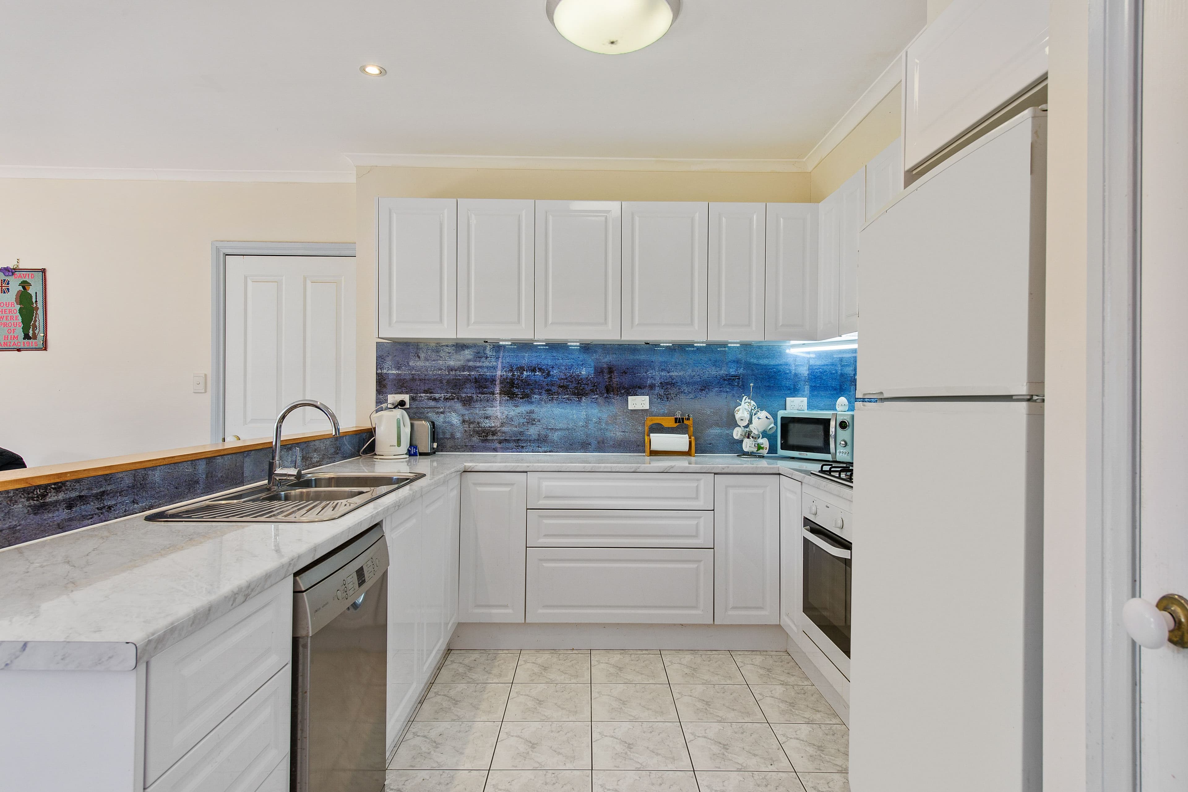 24 Silverdene Avenue, Sydenham VIC 3037, Sydenham - Thumbnail 3