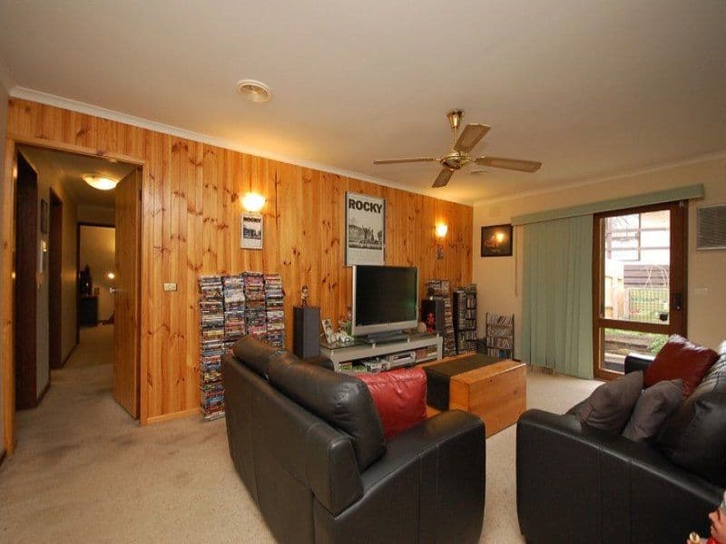 49 Russell Street, MOUNT EVELYN VIC 3796, Mount Evelyn - Thumbnail 3
