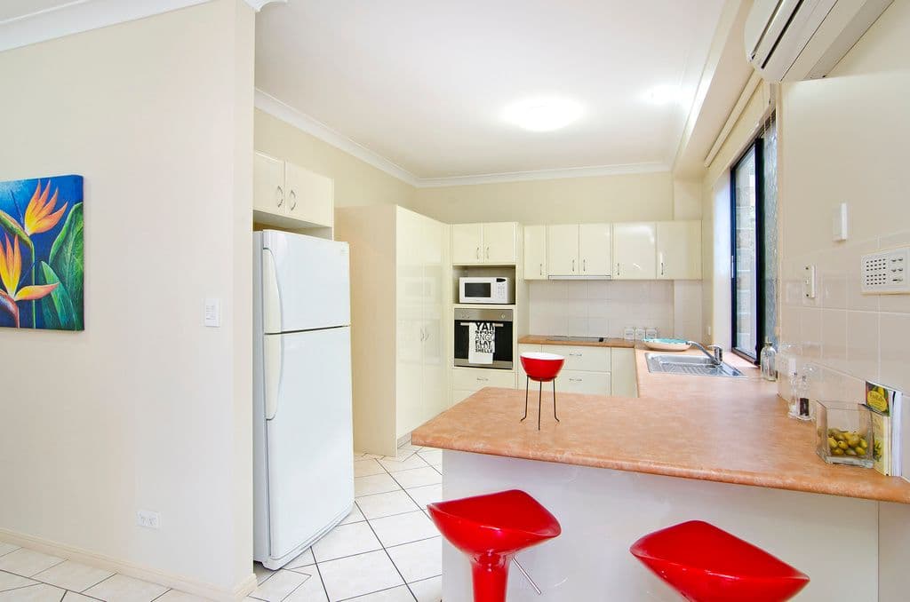 1292 Gold Coast Highway, PALM BEACH QLD 4221, Palm Beach - Thumbnail 3