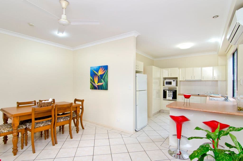 1292 Gold Coast Highway, PALM BEACH QLD 4221, Palm Beach - Thumbnail 4