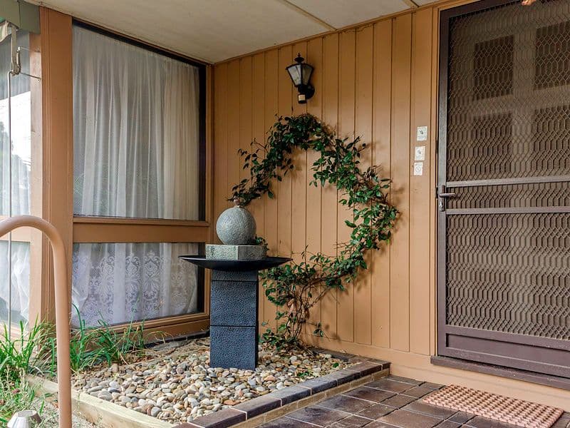 34 Mossfiel Drive, Hoppers Crossing VIC 3029, Hoppers Crossing - Thumbnail 2