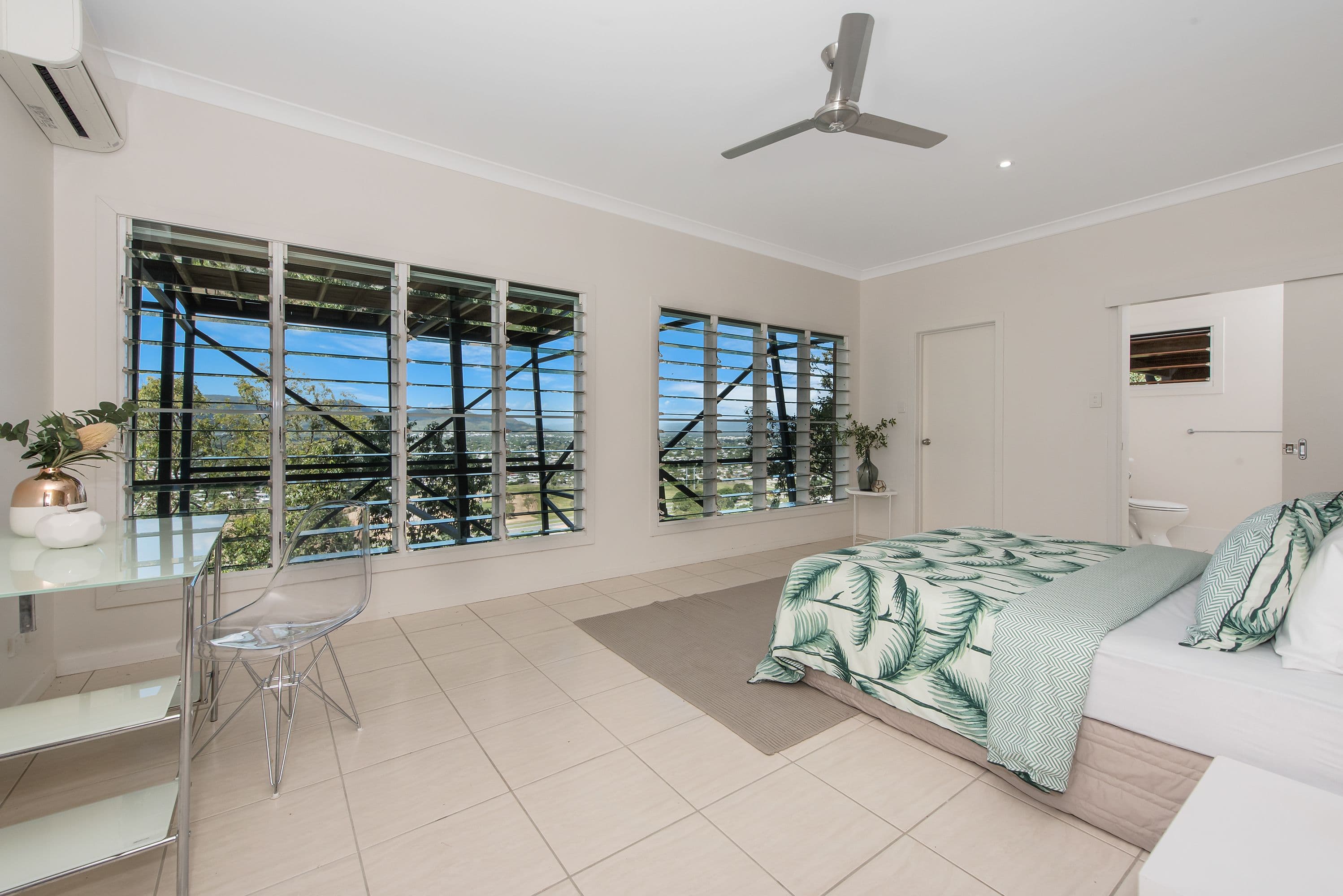 18 High Vista Drive, Mount Louisa QLD 4814, Mount Louisa - Thumbnail 5