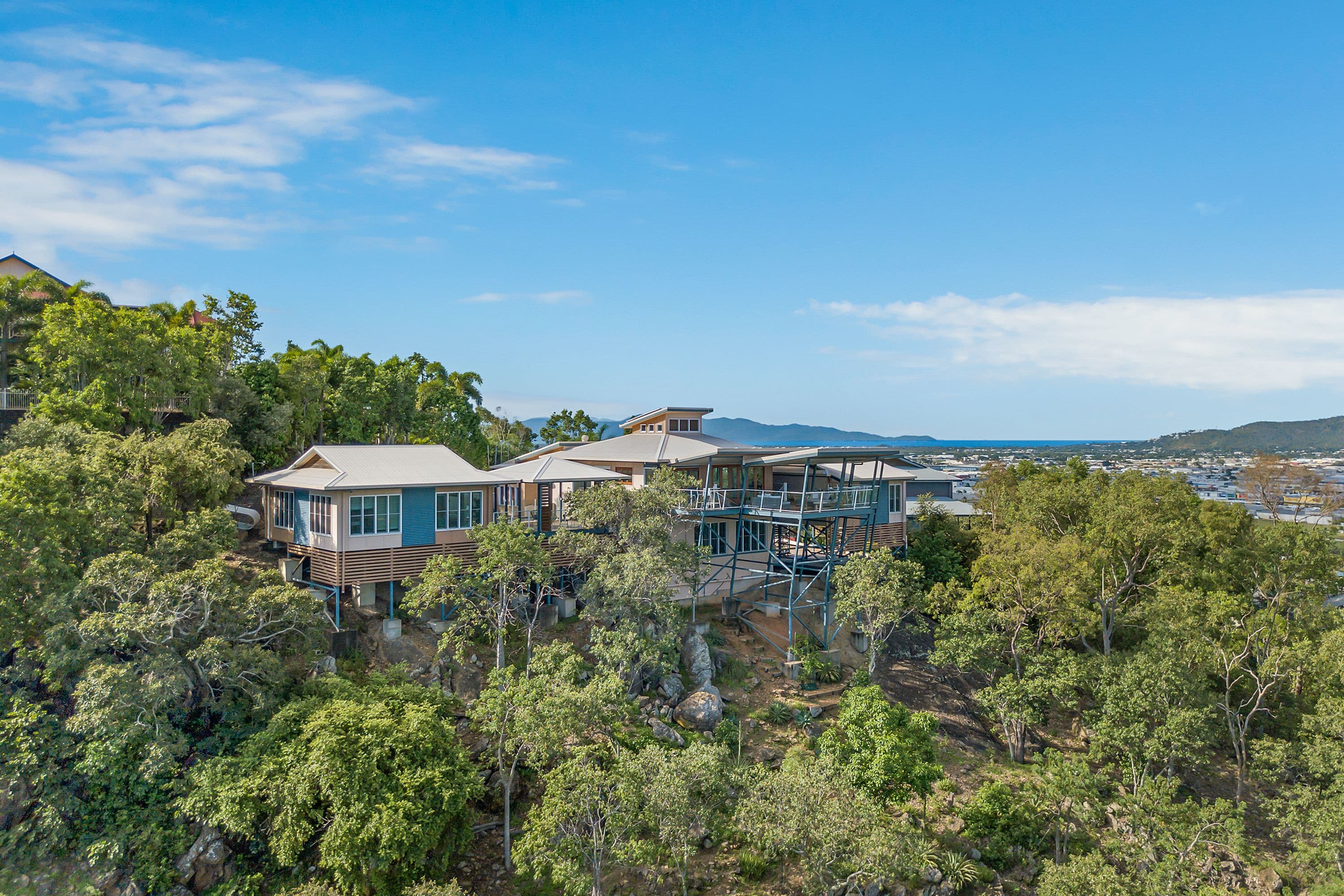 18 High Vista Drive, Mount Louisa QLD 4814, Mount Louisa - Thumbnail 6