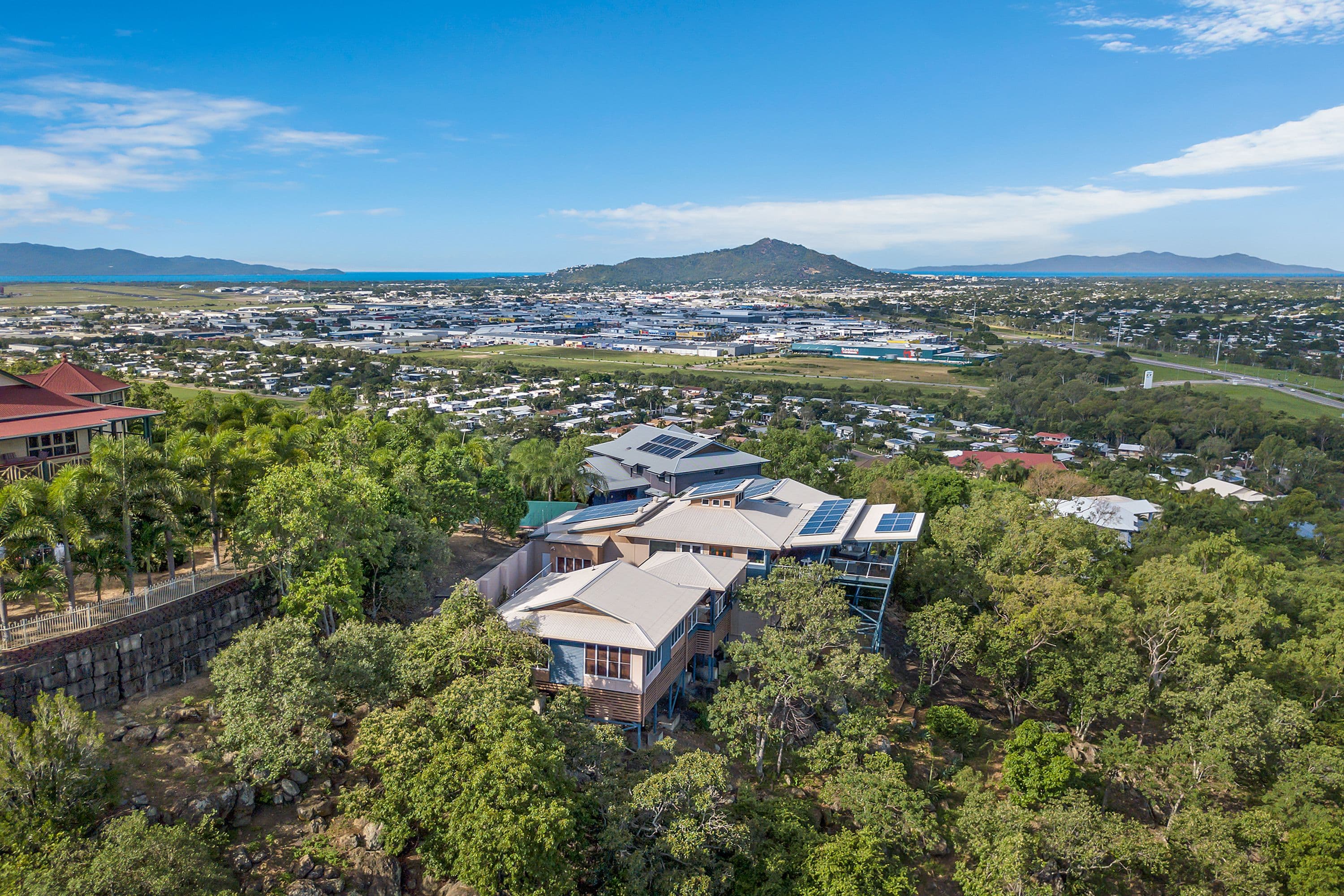 18 High Vista Drive, Mount Louisa QLD 4814, Mount Louisa - Thumbnail 7