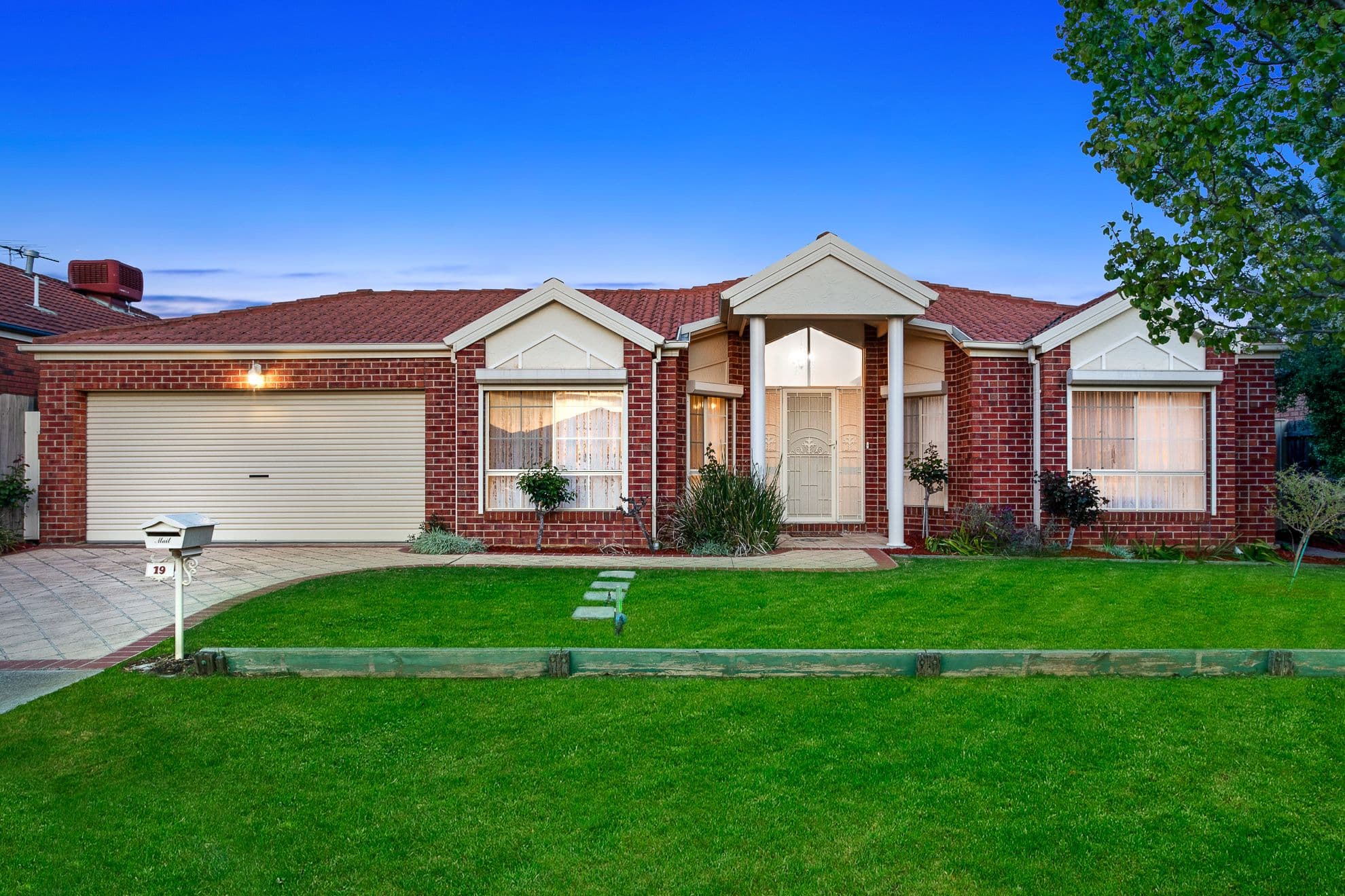 19 York Close, Taylors Hill VIC 3037, Taylors Hill - Image 1