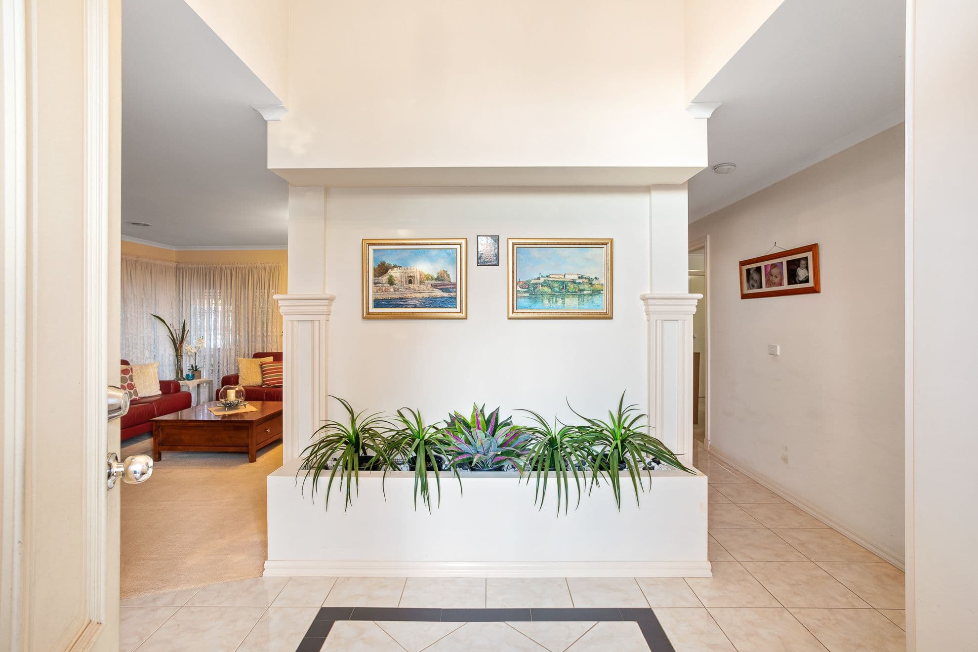 19 York Close, Taylors Hill VIC 3037, Taylors Hill - Thumbnail 4