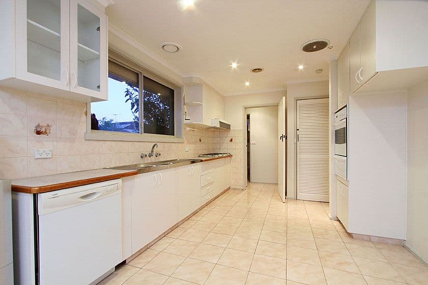22 Tunbridge Crescent, LALOR VIC 3075, Lalor - Thumbnail 2