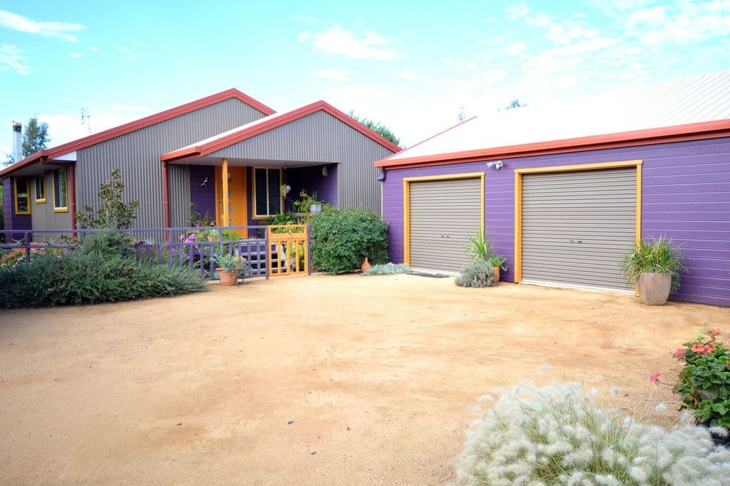 11 Parkes Street, Woodstock - Image 1