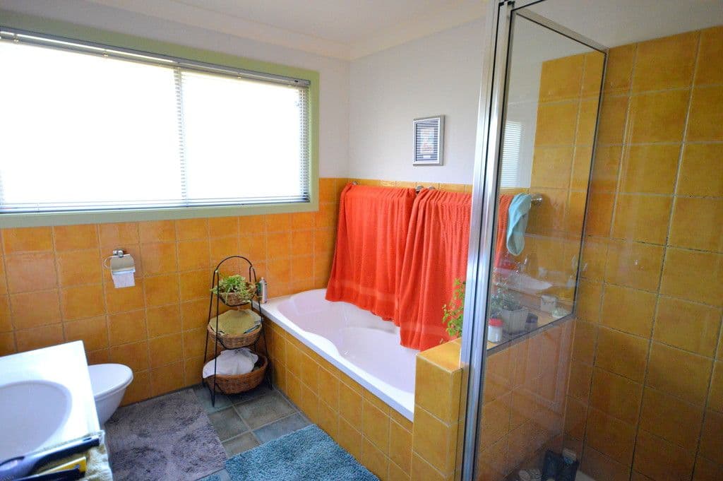 11 Parkes Street, Woodstock - Thumbnail 8
