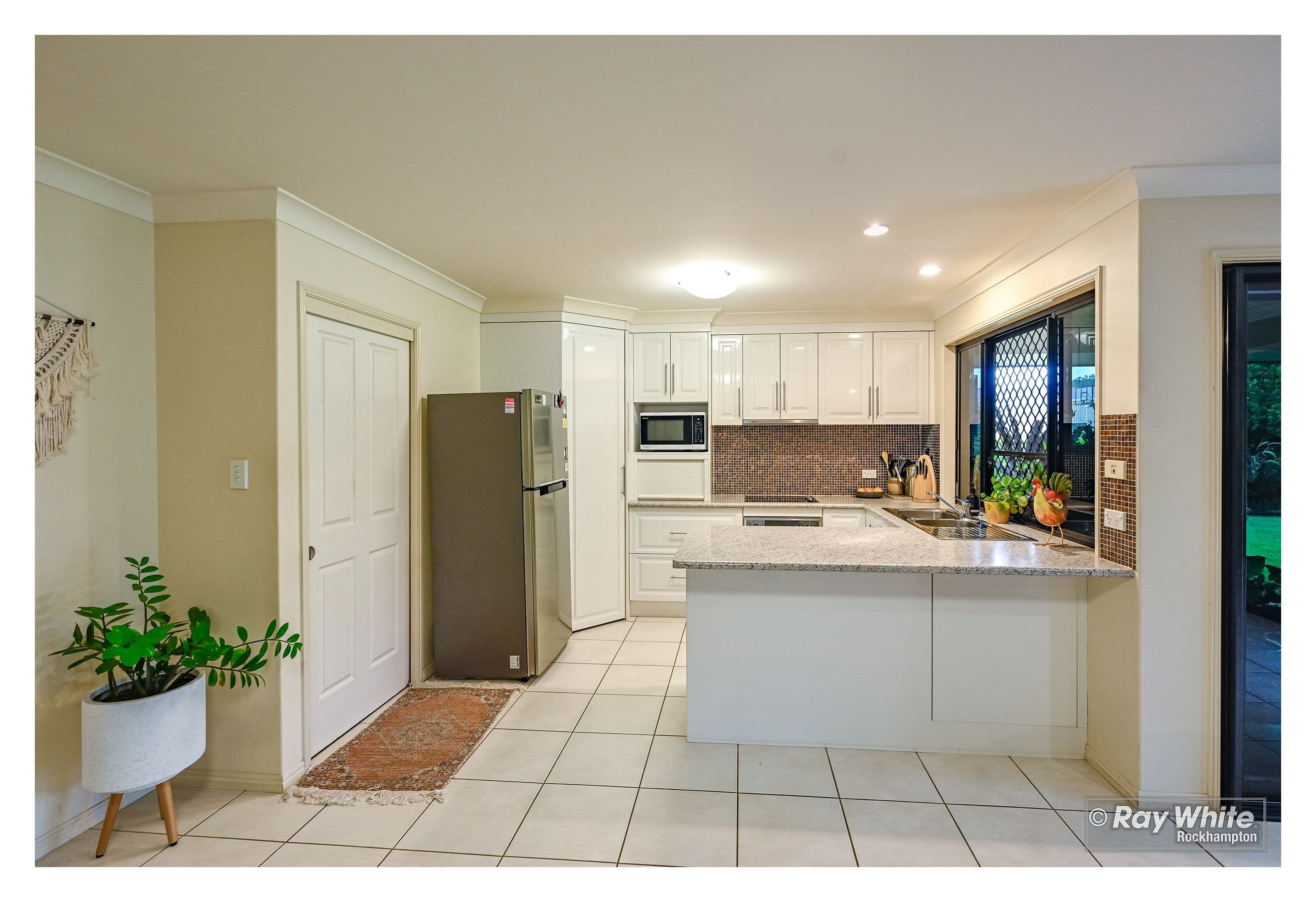 30 Stirling Drive, Rockyview QLD 4701, Rockyview - Thumbnail 8