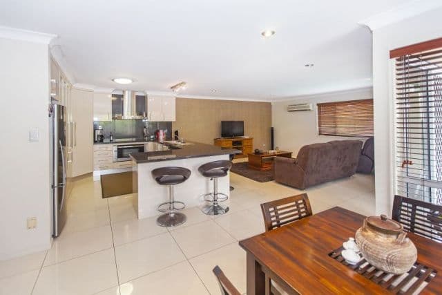 43 Tarrabool Street, WESTLAKE QLD 4074, Westlake - Thumbnail 4
