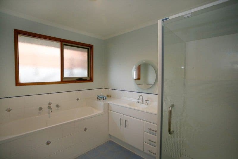 5 Pirra Place, NARRE WARREN VIC 3805, Narre Warren - Thumbnail 5
