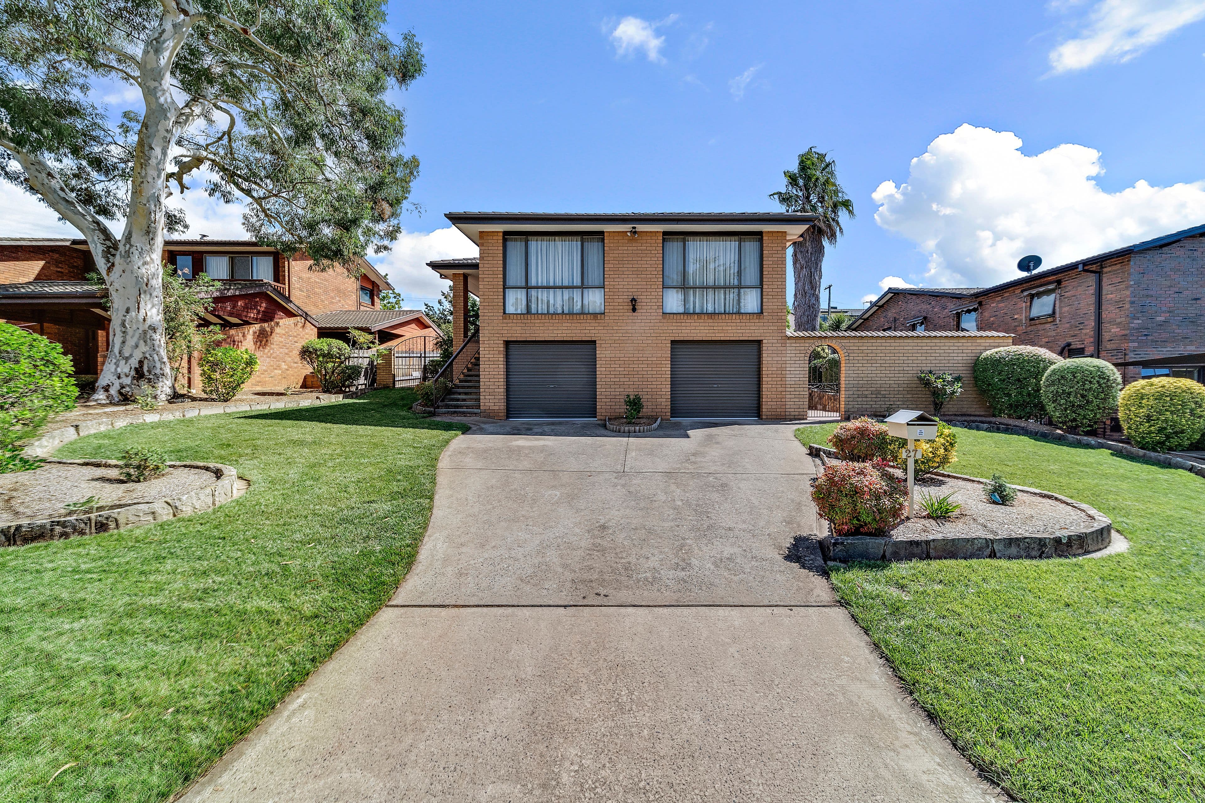 27 Fitzhardinge Crescent, Evatt ACT 2617, Evatt - Thumbnail 2
