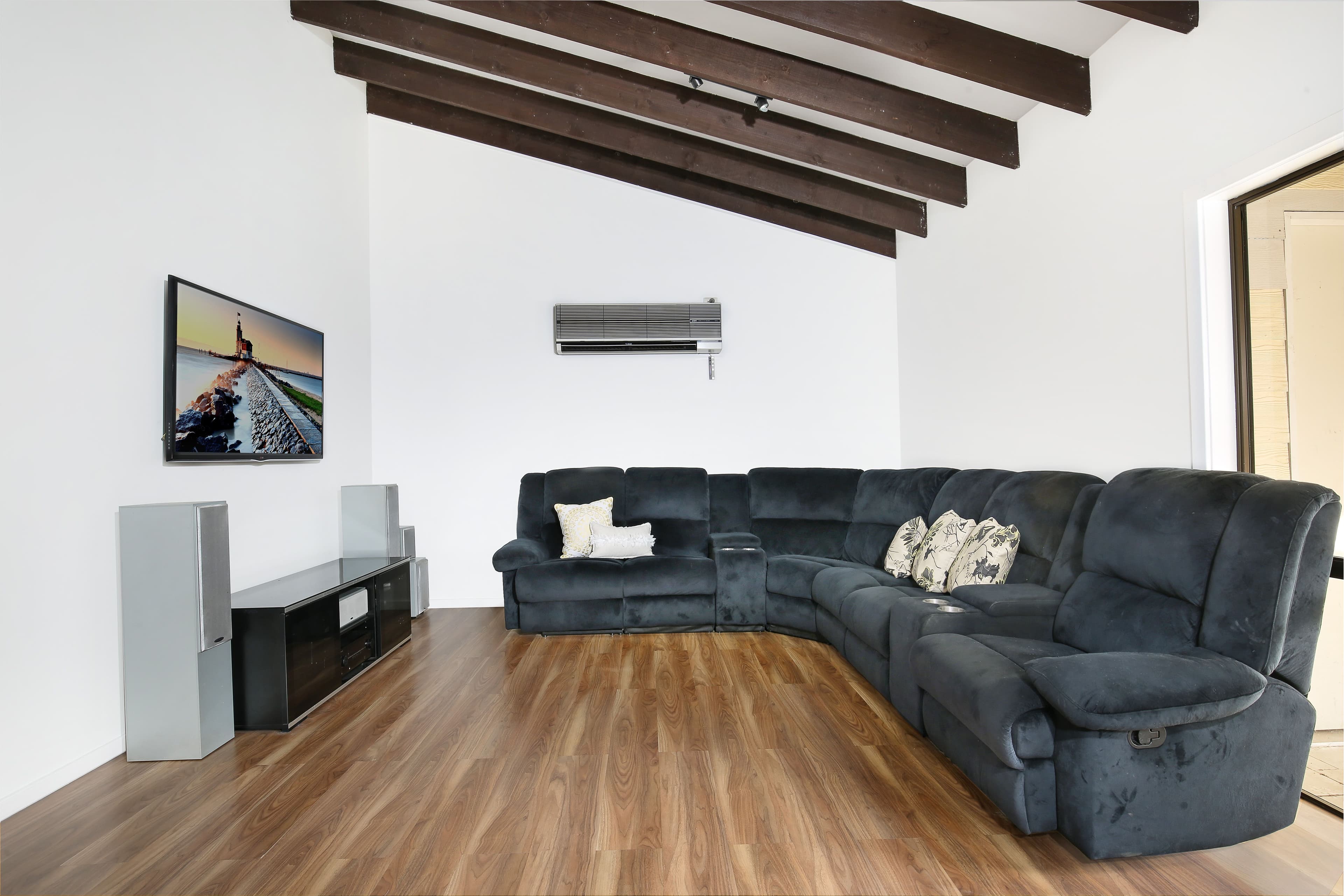 28 London Drive, West Wollongong - Thumbnail 4