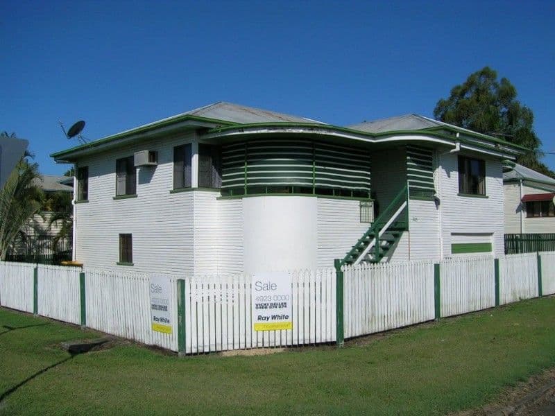 305 East Street, DEPOT HILL QLD 4700, Depot Hill - Image 1