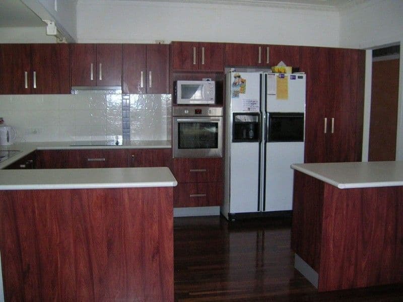 305 East Street, DEPOT HILL QLD 4700, Depot Hill - Thumbnail 3