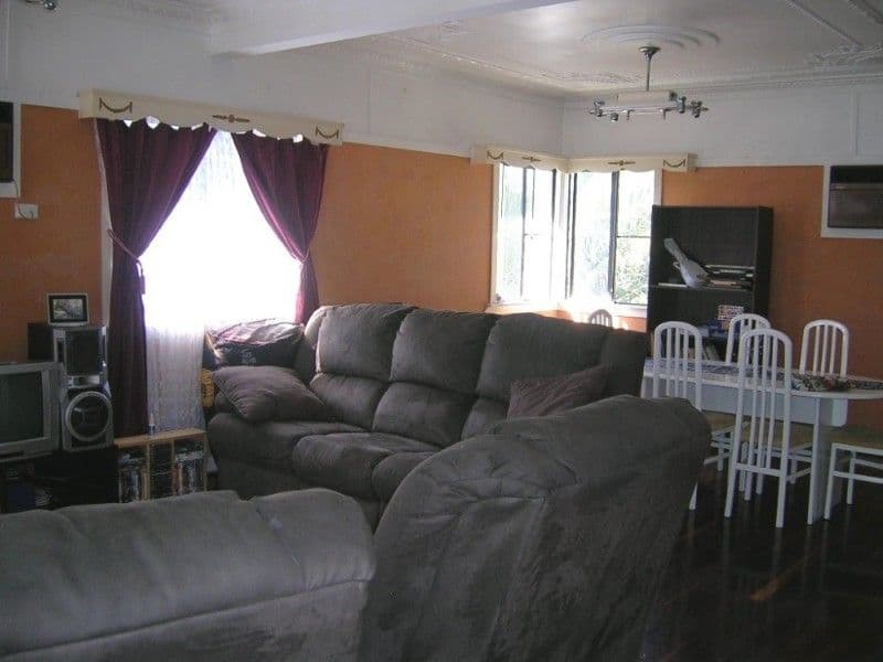 305 East Street, DEPOT HILL QLD 4700, Depot Hill - Thumbnail 5
