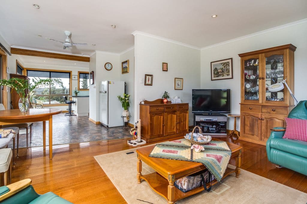 5 Taree Crescent, Gravelly Beach TAS 7276, Gravelly Beach - Thumbnail 4