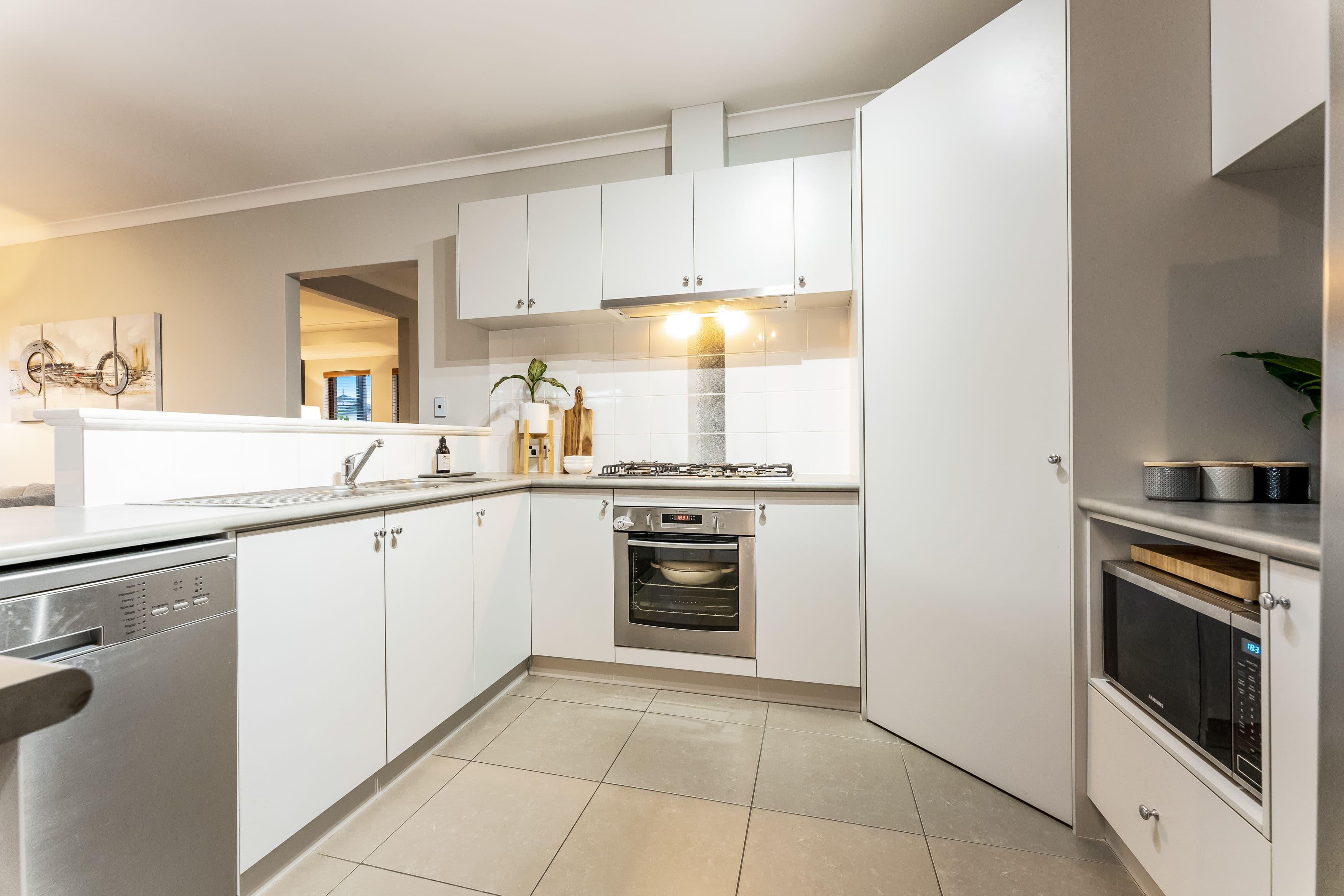 71 Yellowwood Avenue, Piara Waters WA 6112, Piara Waters - Thumbnail 4