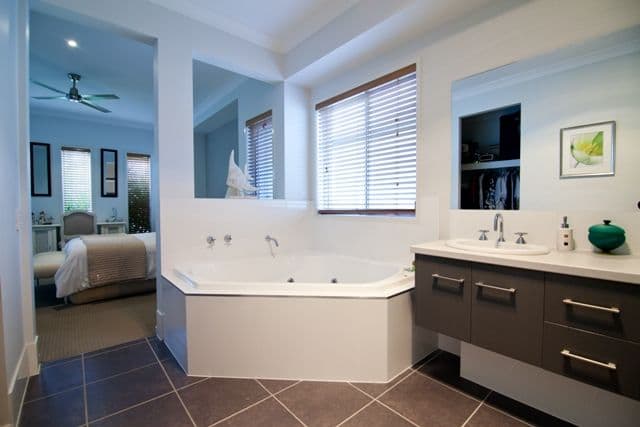 5 River Links Boulevard East, HELENSVALE QLD 4212, Helensvale - Thumbnail 4