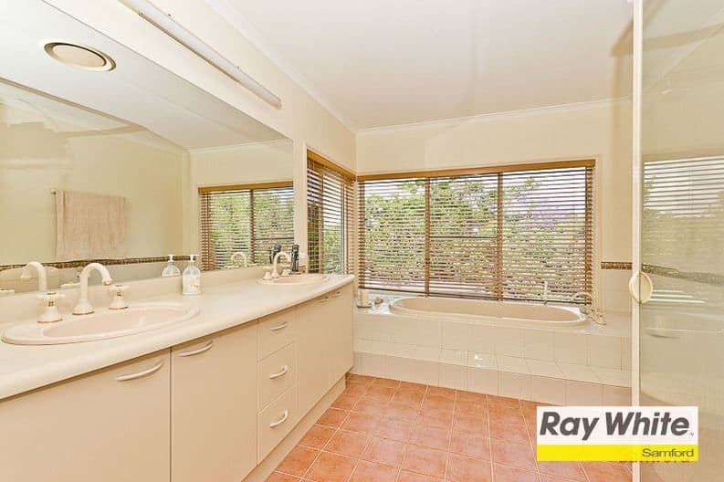 6 Smallwood Court, Samford Valley QLD 4520, Samford Valley - Thumbnail 8