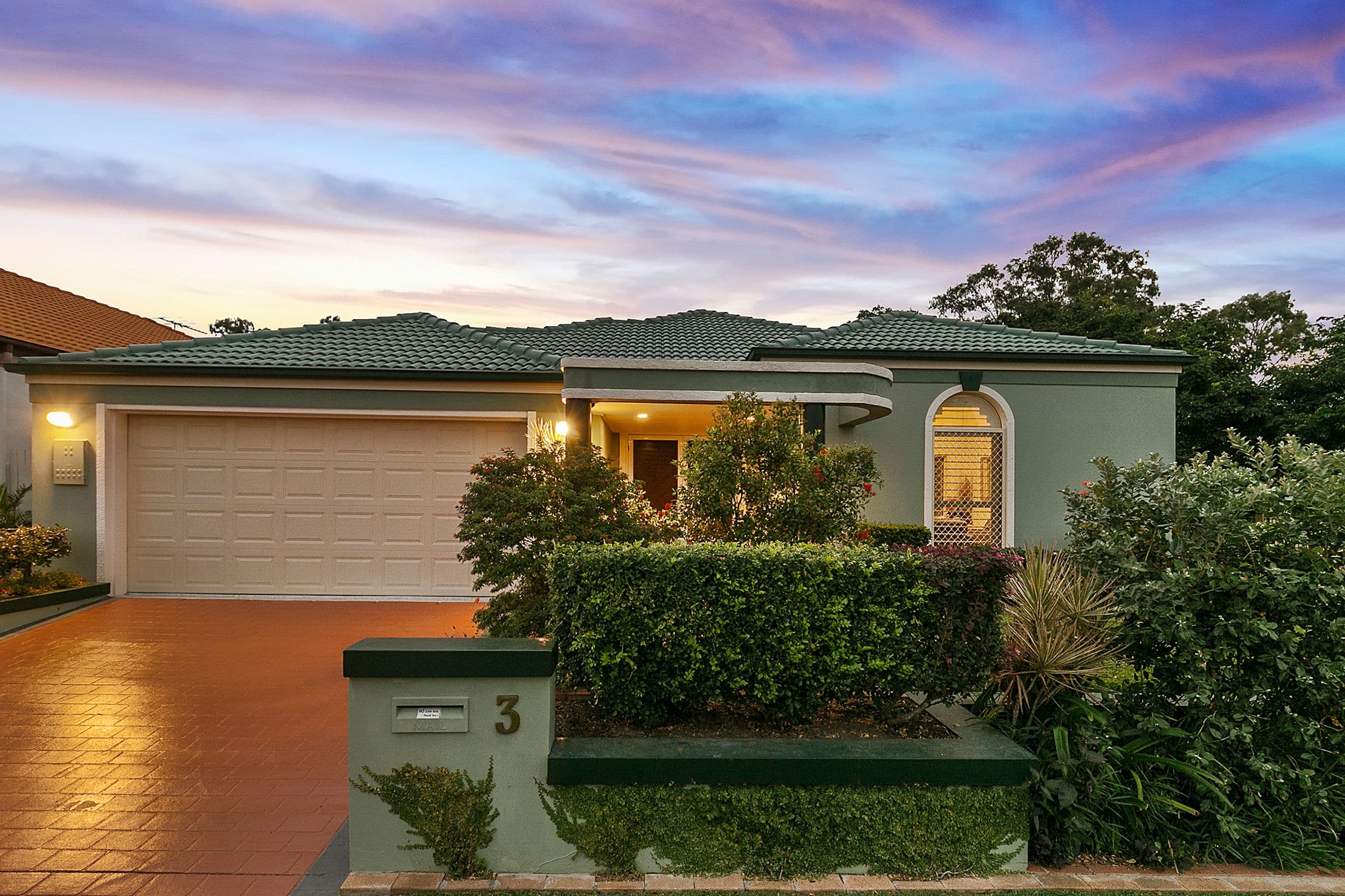 3 Sorrento Close, Carindale QLD 4152, Carindale - Image 1