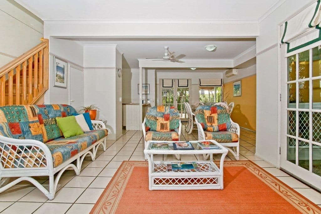 12 Robert Street, NOOSAVILLE QLD 4566, Noosaville - Thumbnail 2