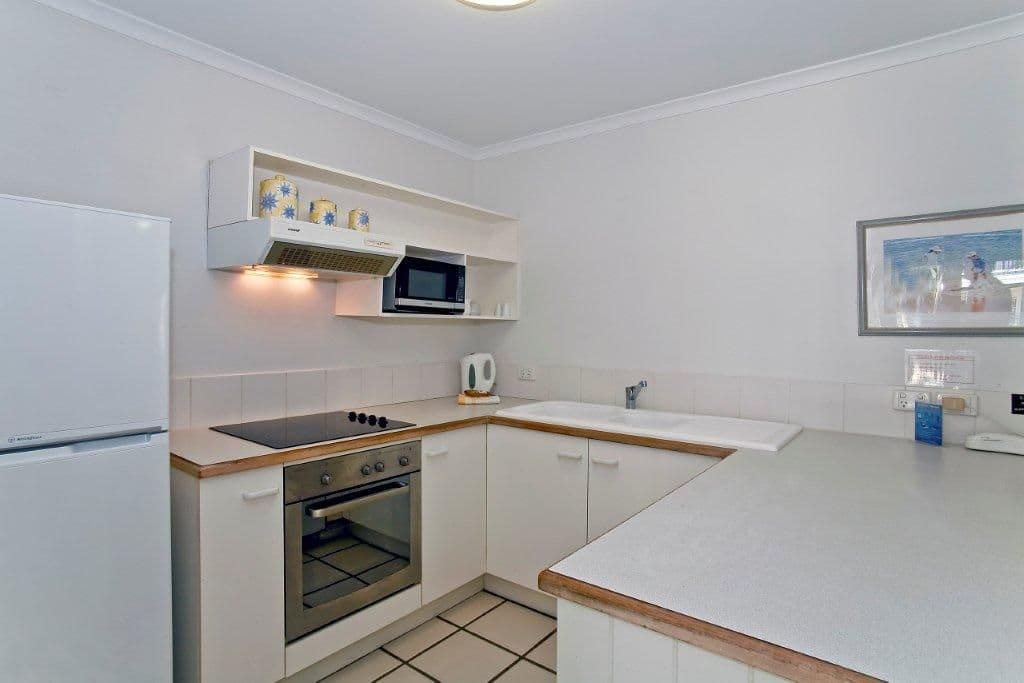 12 Robert Street, NOOSAVILLE QLD 4566, Noosaville - Thumbnail 4
