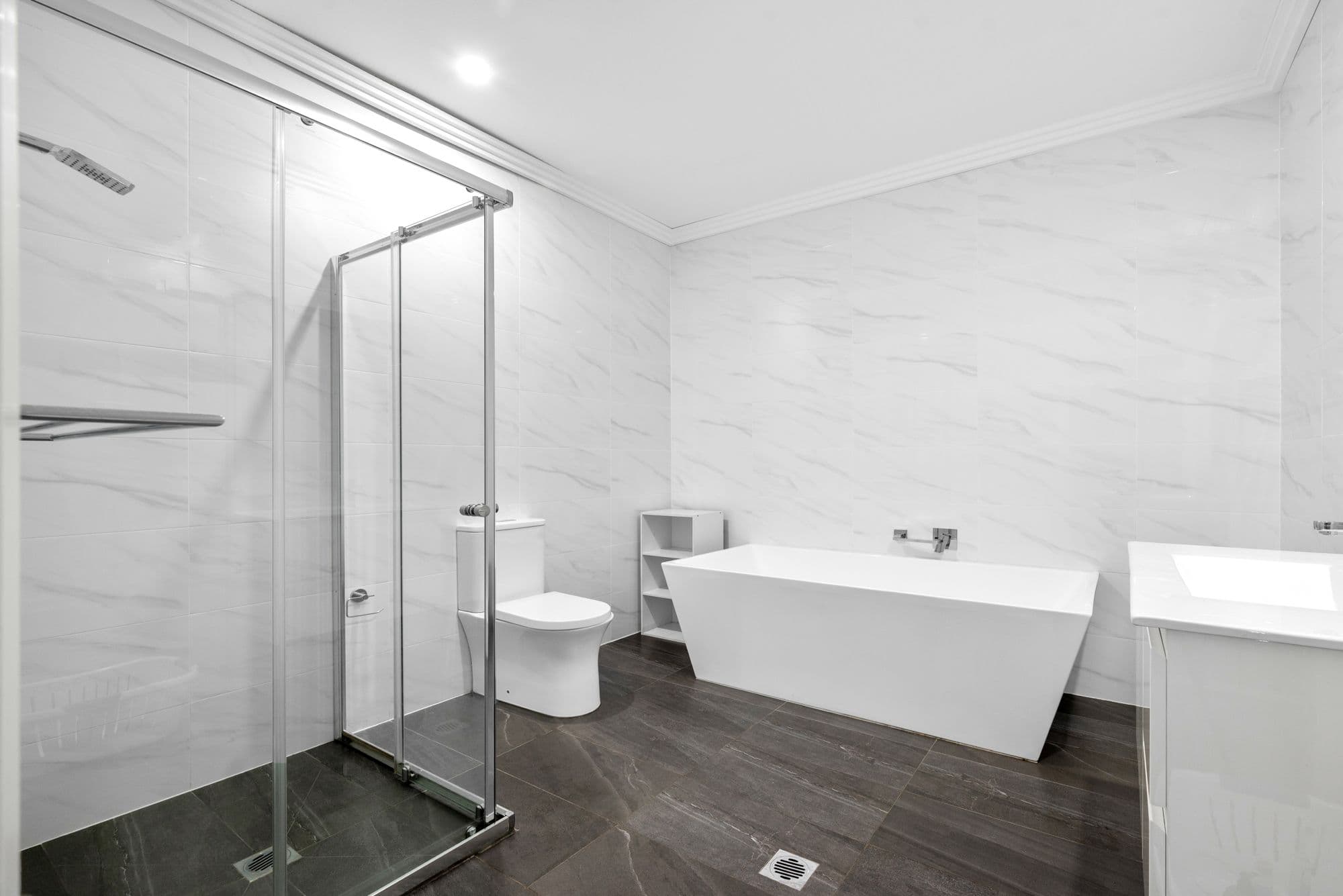 14A Mahoney Drive, Campbelltown NSW 2560, Campbelltown - Thumbnail 7