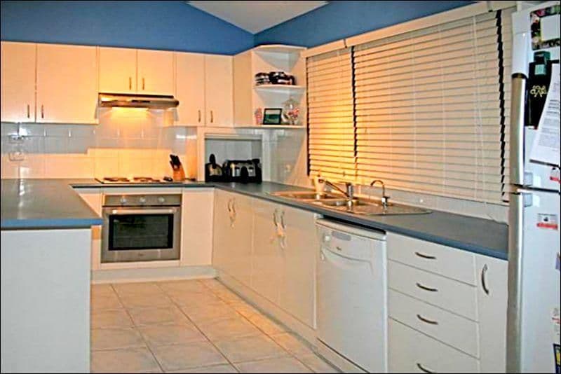 4 Raynor Place, BAULKHAM HILLS NSW 2153, Baulkham Hills - Thumbnail 2