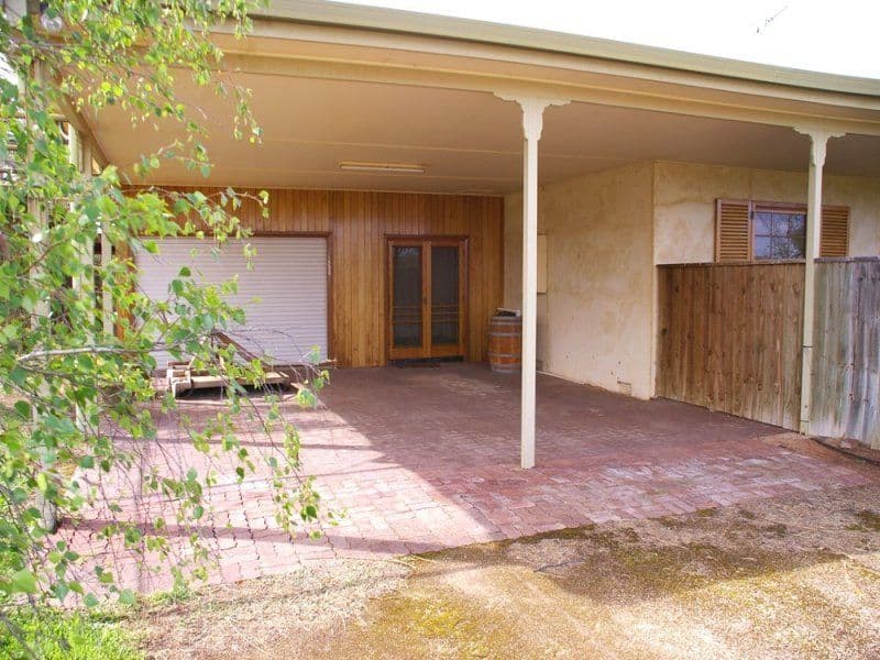 12 Orroroo Street, RENMARK SA 5341, Renmark - Thumbnail 2