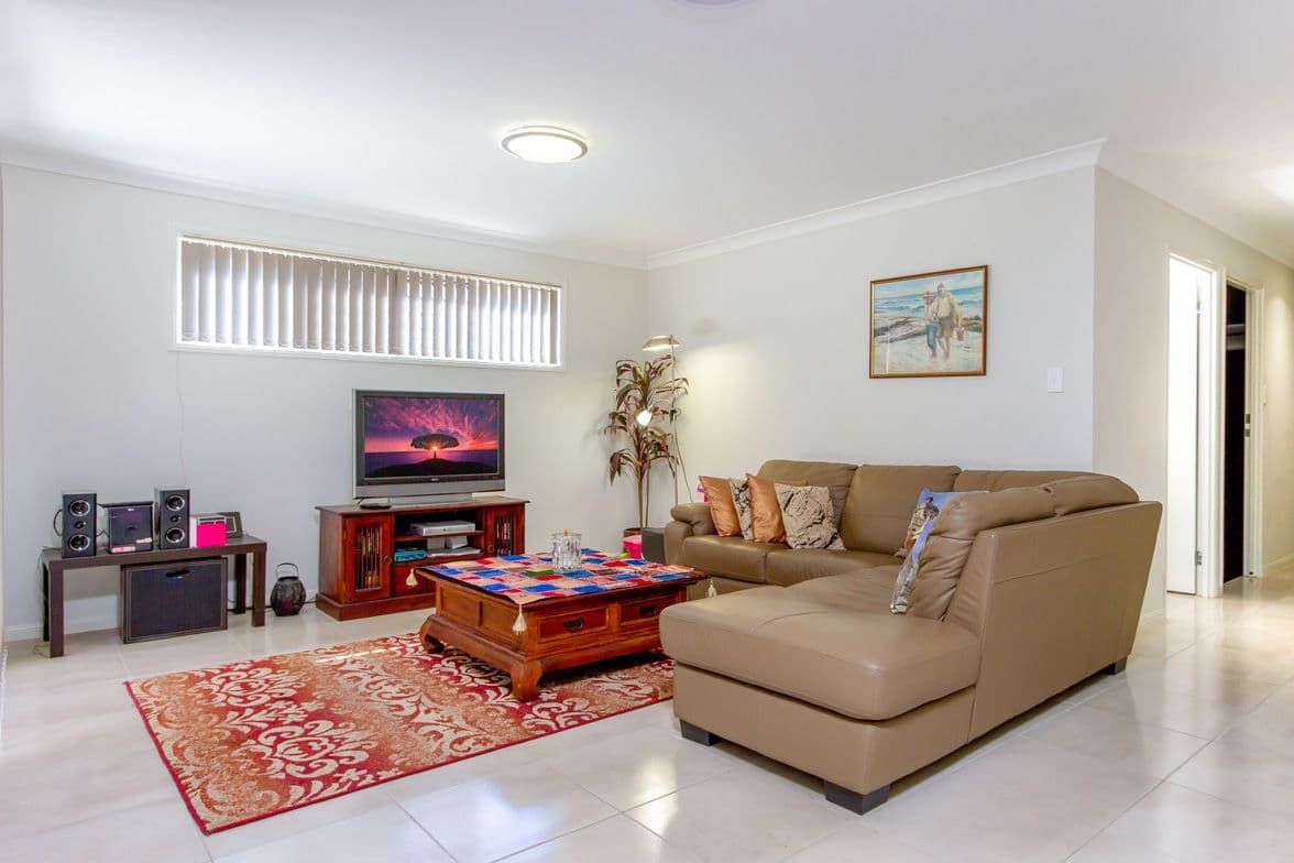 39 Sunningdale Avenue, Rochedale South QLD 4123, Rochedale South - Thumbnail 5