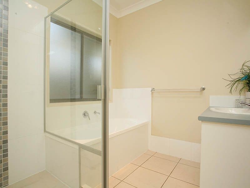 12 Thomson Close, NORTH LAKES QLD 4509, North Lakes - Thumbnail 6