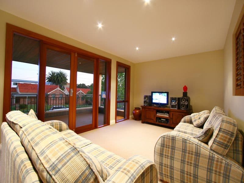 26  Towns Street, SHELLHARBOUR NSW 2529, Shellharbour - Thumbnail 3