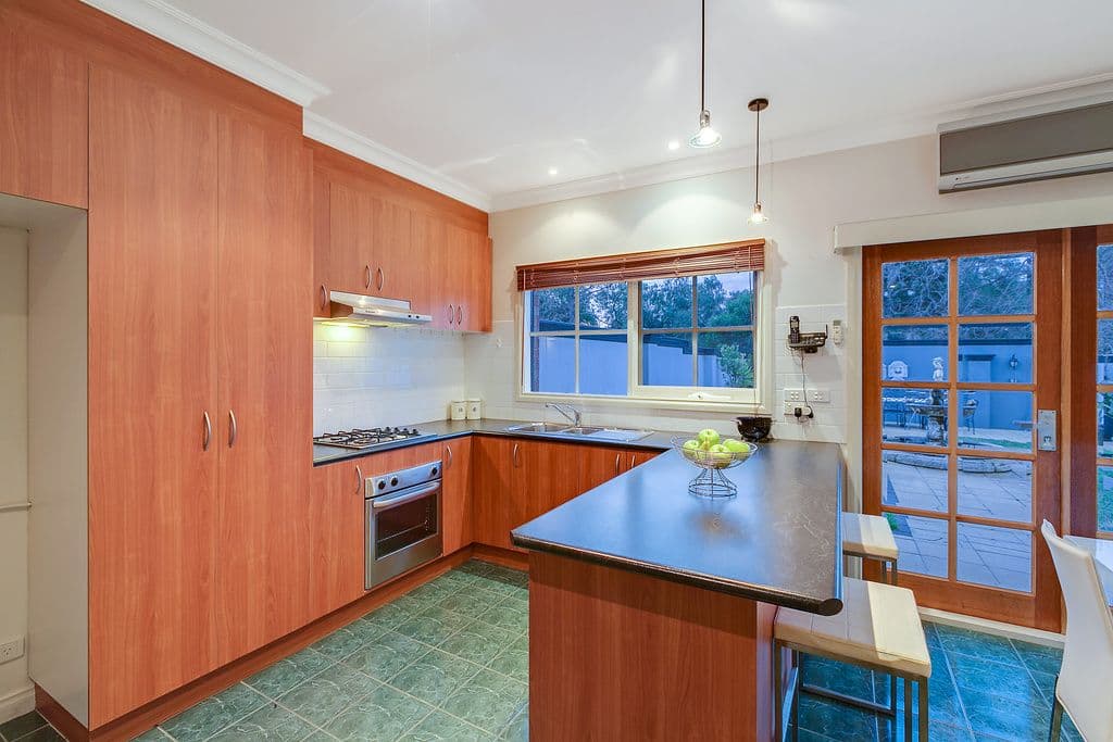 8 Sunbird Gardens, Epping VIC 3076, Epping - Thumbnail 2