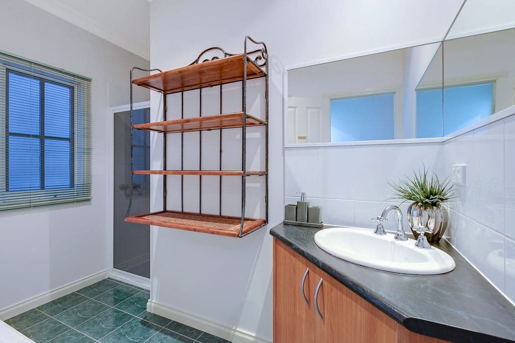 8 Sunbird Gardens, Epping VIC 3076, Epping - Thumbnail 8