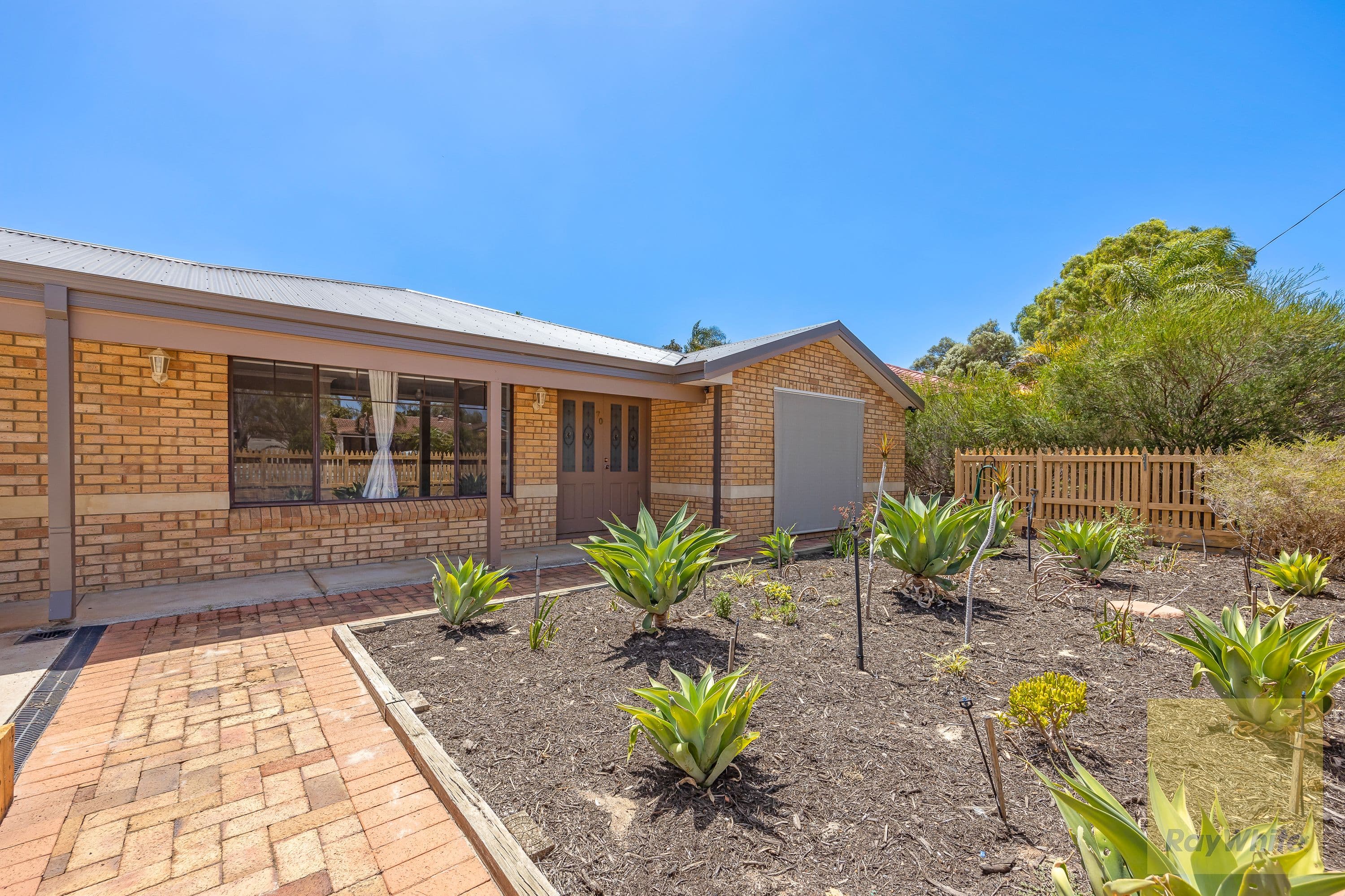 70 Wittenoom Road, High Wycombe WA 6057, High Wycombe - Thumbnail 2