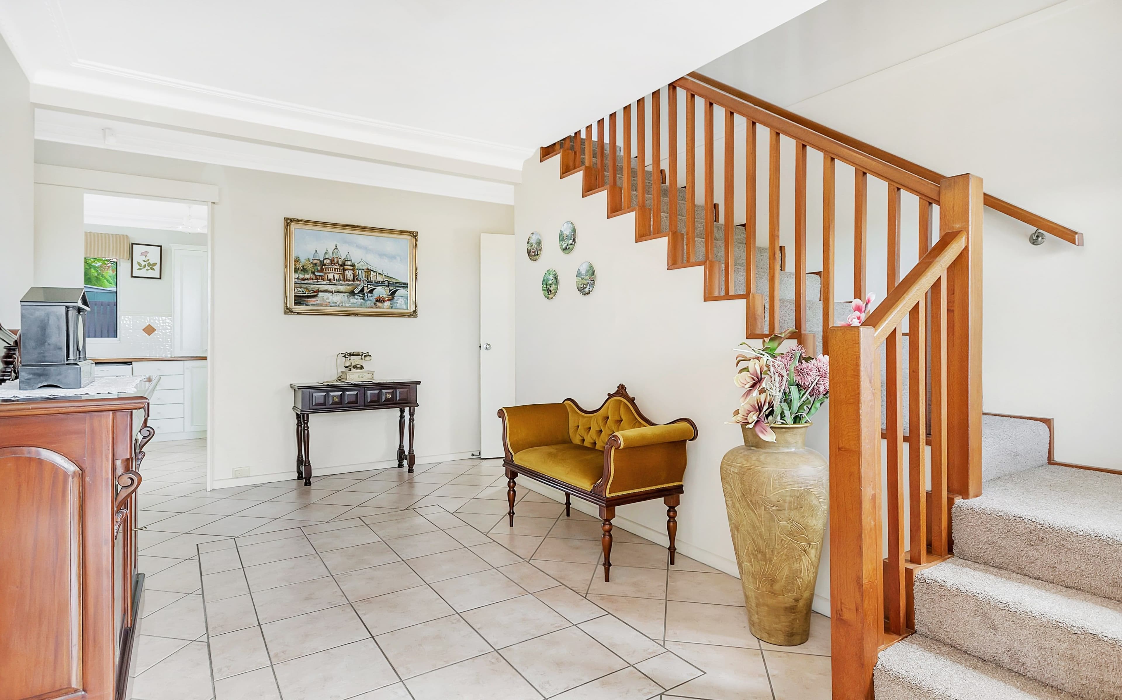 8 Gilliver Street, Eastern Heights QLD 4305, Eastern Heights - Thumbnail 2