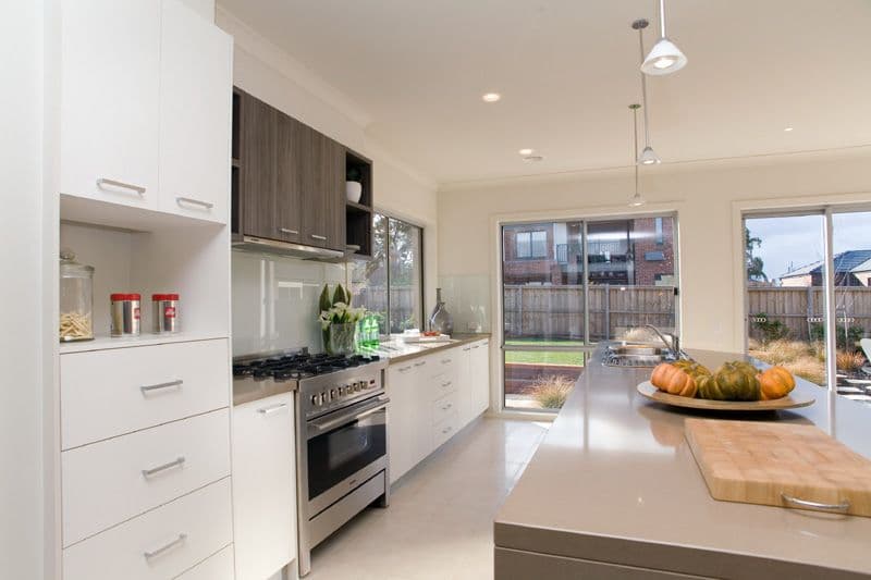 36 Avoca Avenue, MERNDA VIC 3754, Mernda - Thumbnail 2