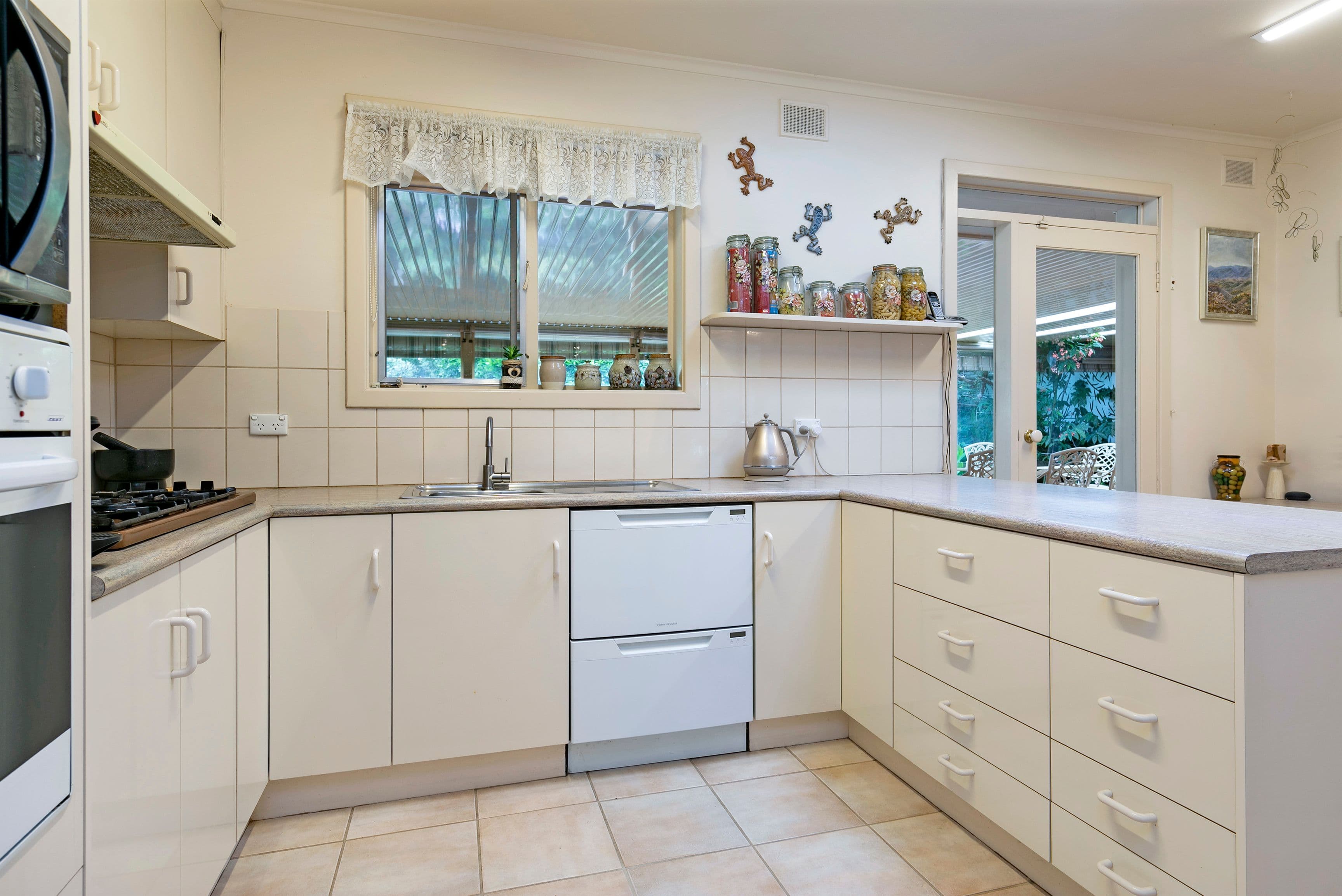 30 Ellwood Avenue, Modbury North SA 5092, Modbury North - Thumbnail 3