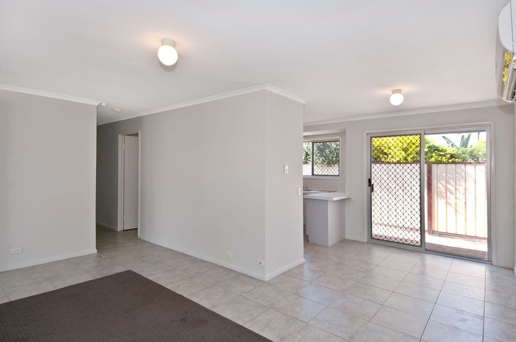 7 Citron Court, CRESTMEAD QLD 4132, Crestmead - Thumbnail 6