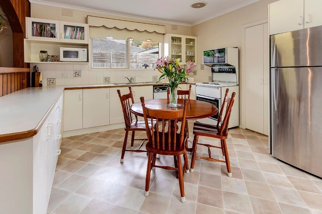 20 Glenfern Road, FERNTREE GULLY VIC 3156, Ferntree Gully - Thumbnail 2