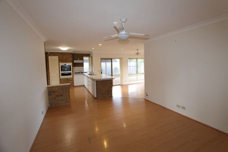 4 Meadowview Drive, Ballajura WA 6066, Ballajura - Thumbnail 8