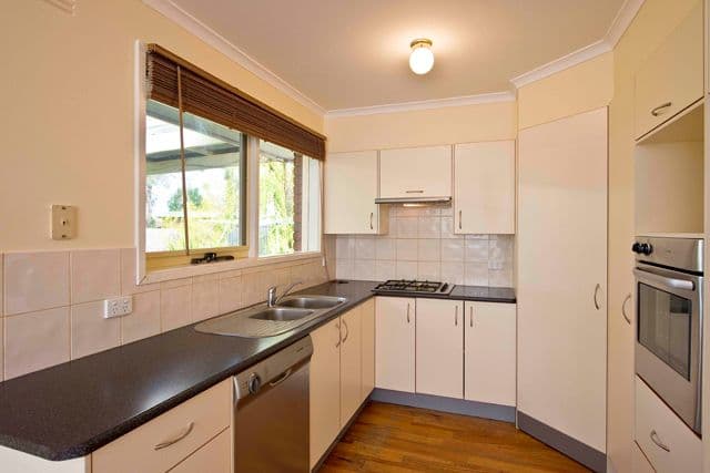 2 Ferntree Court, FERNTREE GULLY VIC 3156, Ferntree Gully - Thumbnail 5