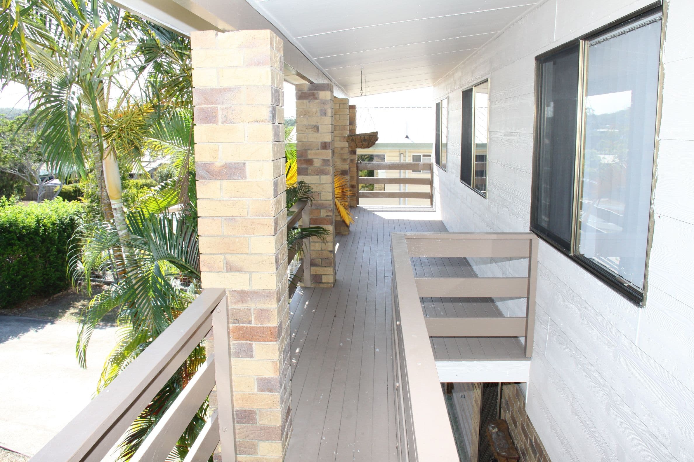 63 Hampton Drive, Tannum Sands QLD 4680, Tannum Sands - Thumbnail 2
